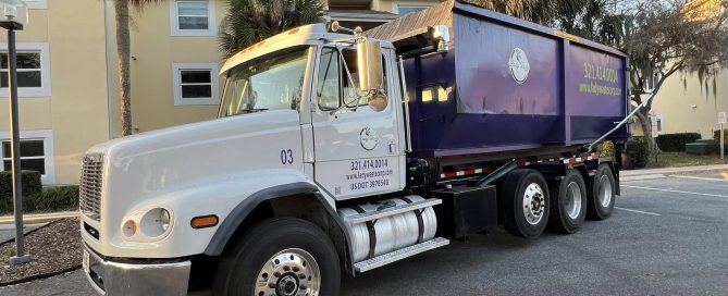 A photo of a dumpster rental in Apopka, FL.